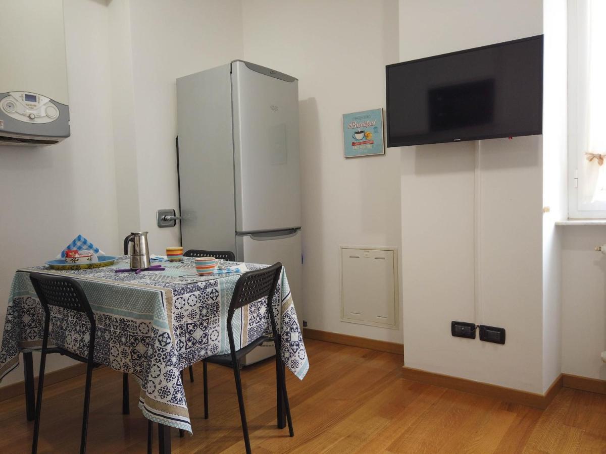 Magenta Centre Economy Apartment Genoa Exterior photo