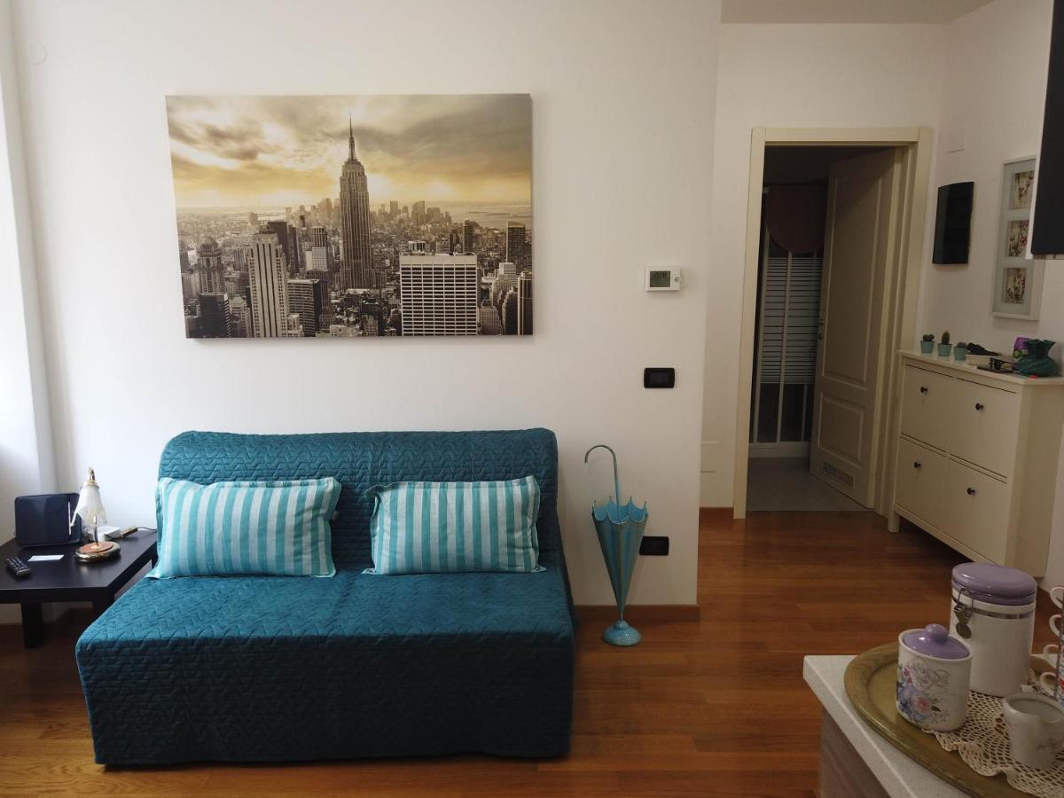 Magenta Centre Economy Apartment Genoa Exterior photo